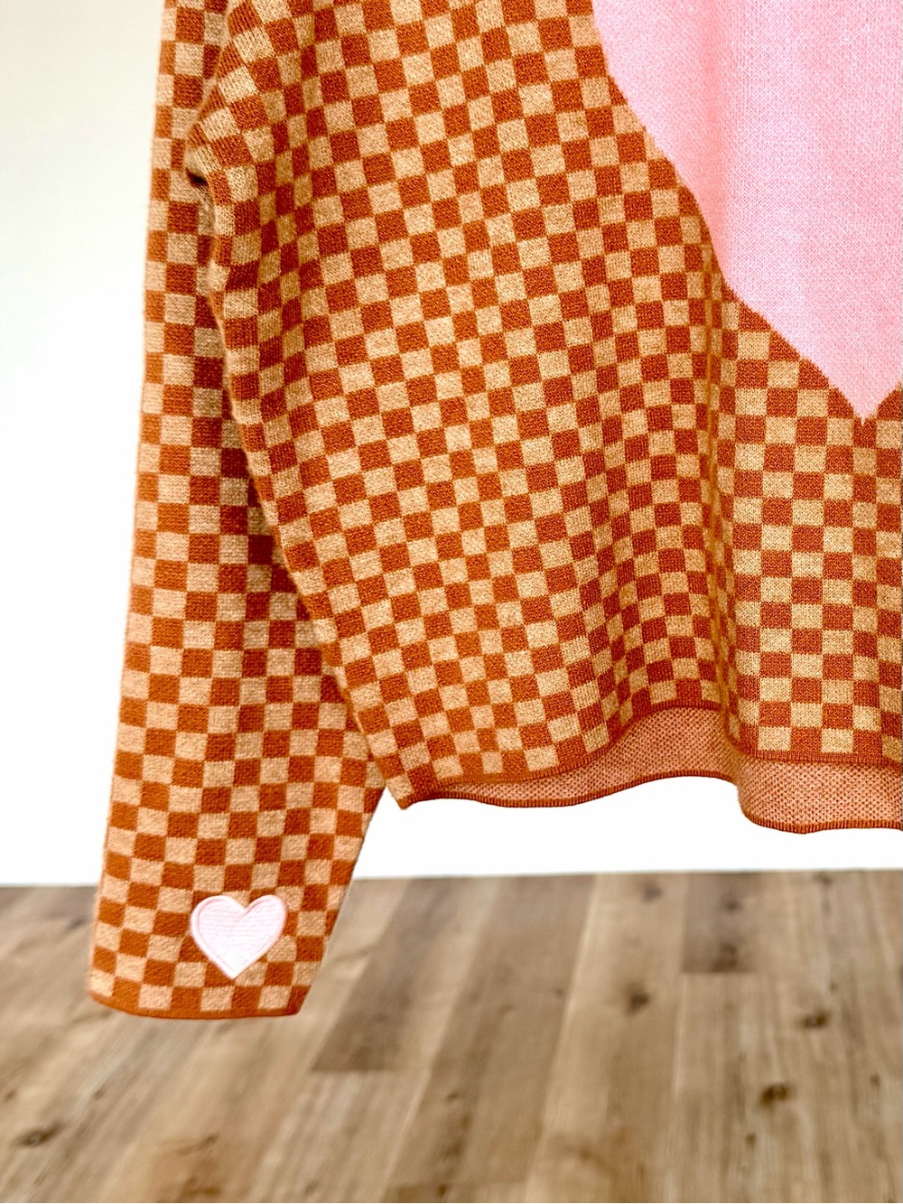 Maeve The Cary’s Pink Heart Checkerboard Sweater XSP - Picture 3 of 3